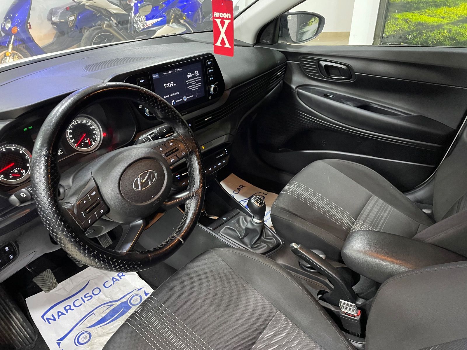 Hyundai i20 High Grade à Tunis - Photo 3
