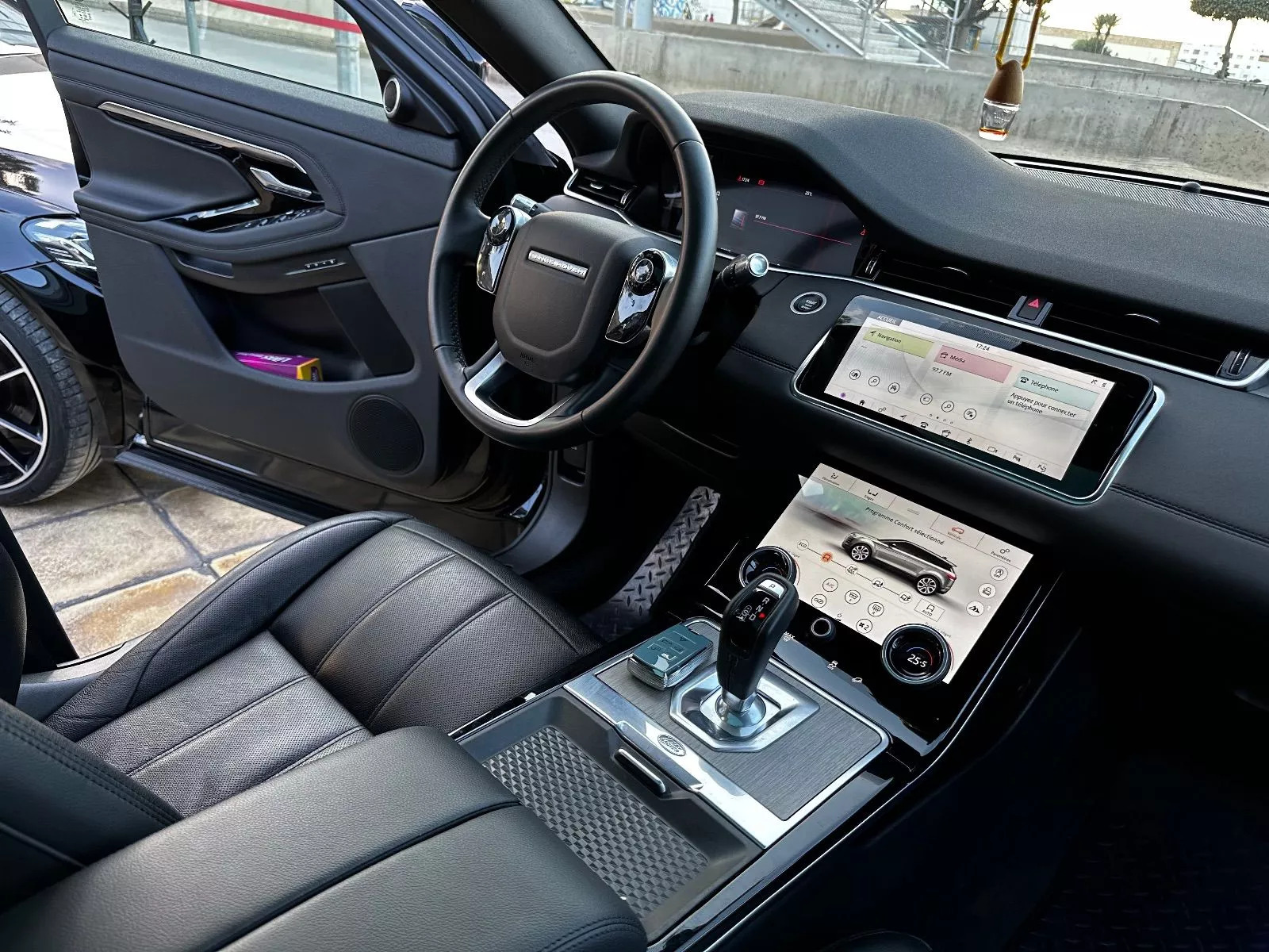Land Rover Range Rover Evoque Dynamic SE à Tunis - Photo 3