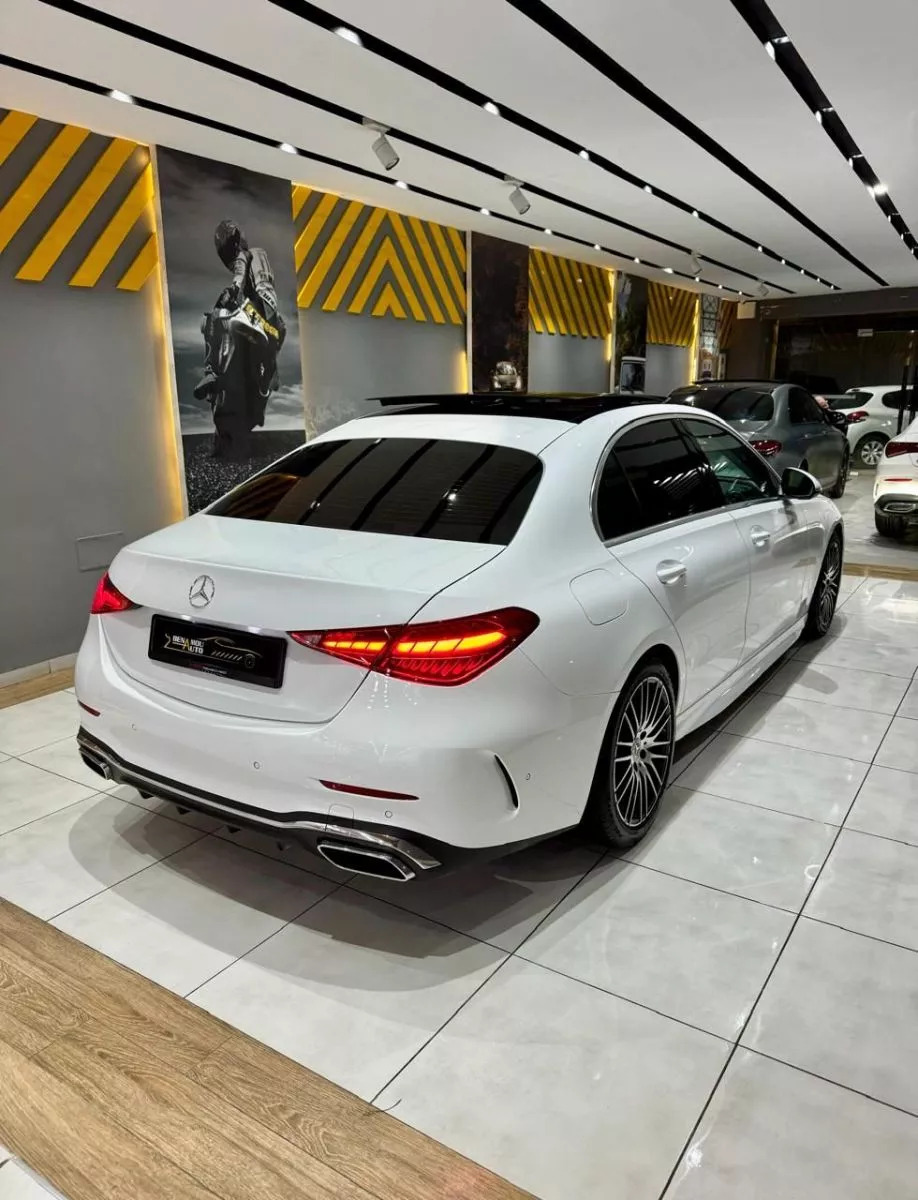 Mercedes-Benz Classe C à Ben Arous - Photo 6