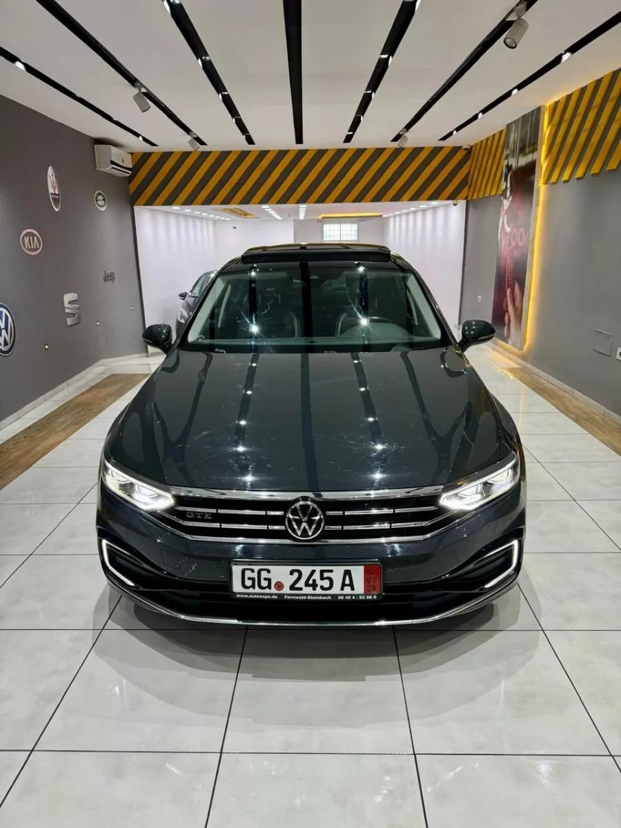 Volkswagen Passat GTE à Ben Arous - Photo 1