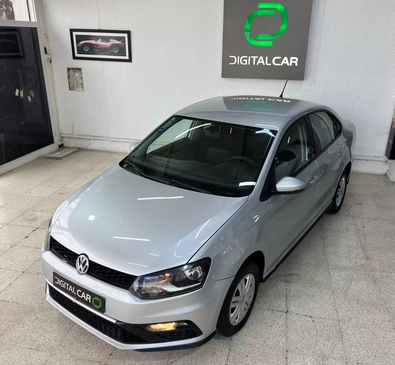 Volkswagen Polo Sedan Highline à Tunis - Photo 6
