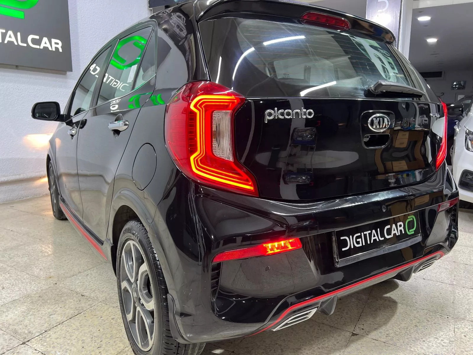 KIA Picanto GT-Line à Tunis - Photo 14