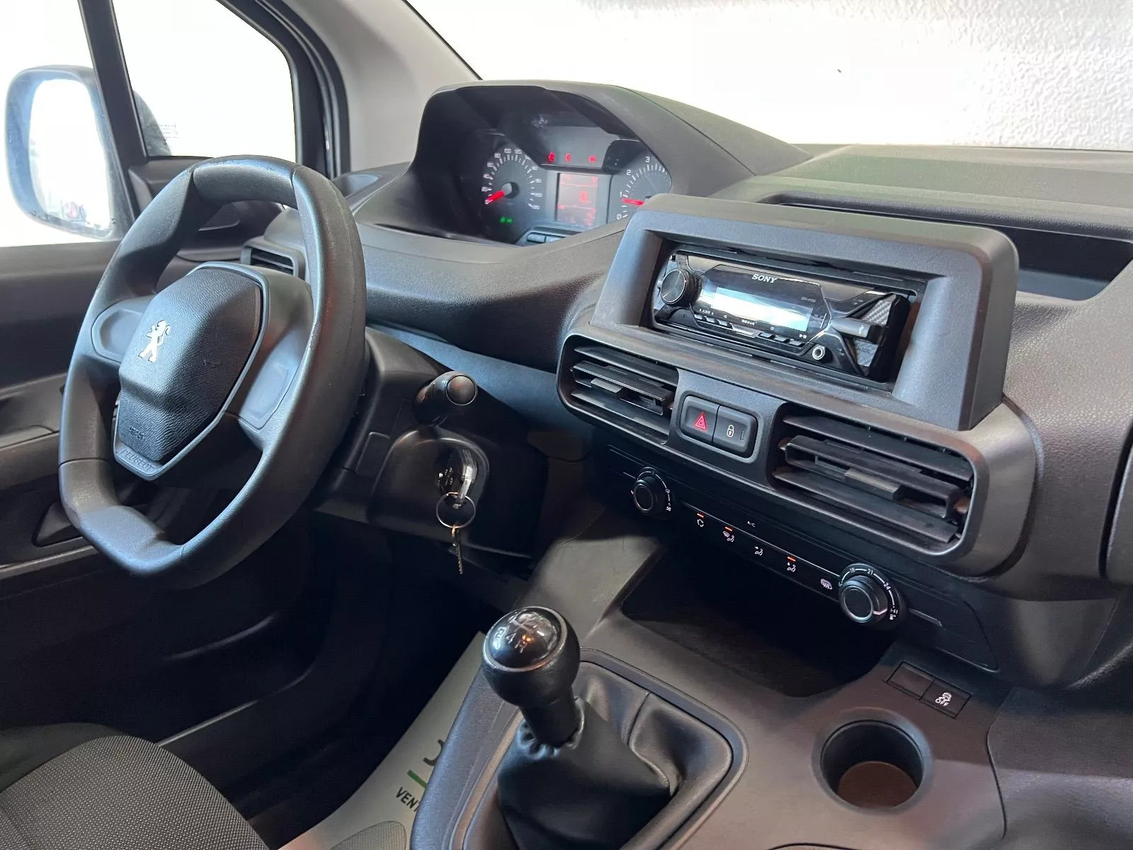 Peugeot Partner 1000 Kg à Monastir - Photo 19