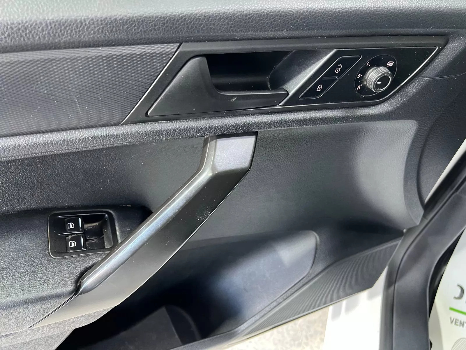 Volkswagen Caddy à Mahdia - Photo 17
