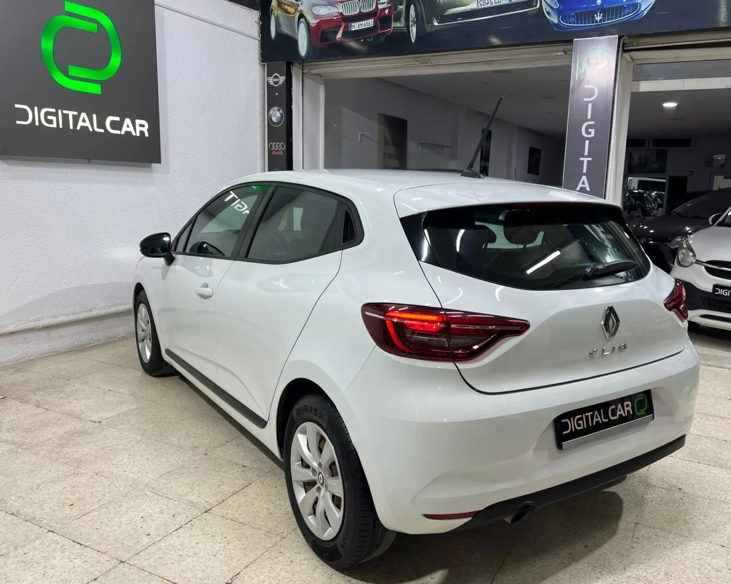 Renault Clio à Ben Arous - Photo 9