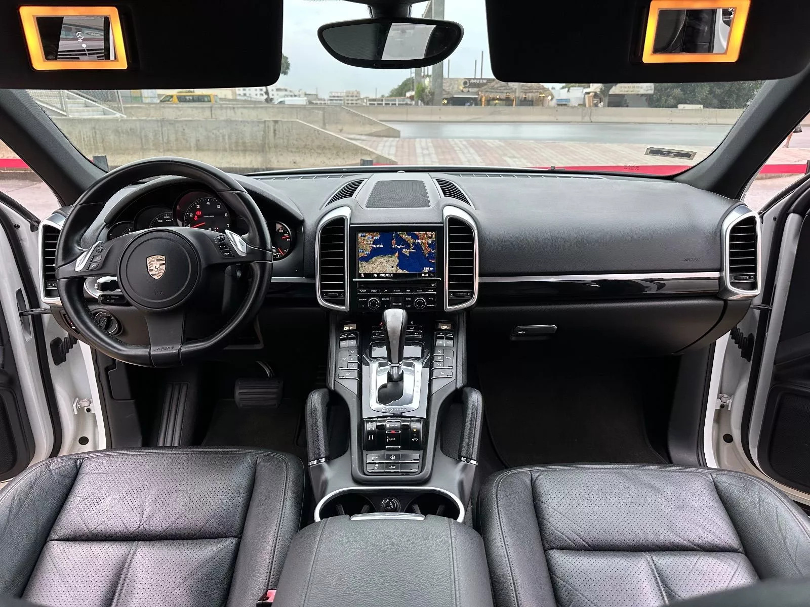 Porsche Cayenne à Ben Arous - Photo 1