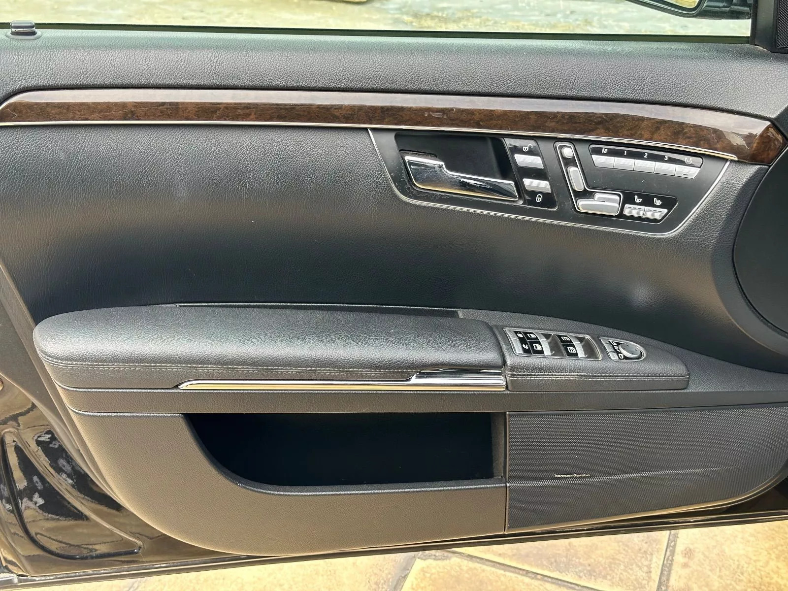 Mercedes-Benz Classe S à Tunis - Photo 25