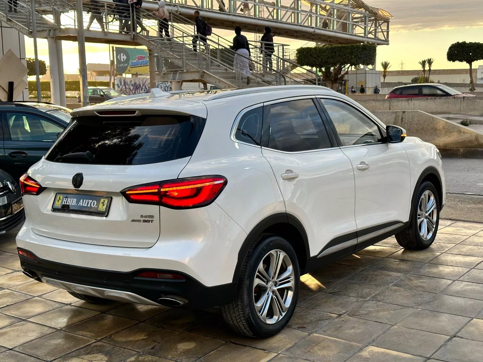 MG HS Luxury à Ben Arous - Photo 20