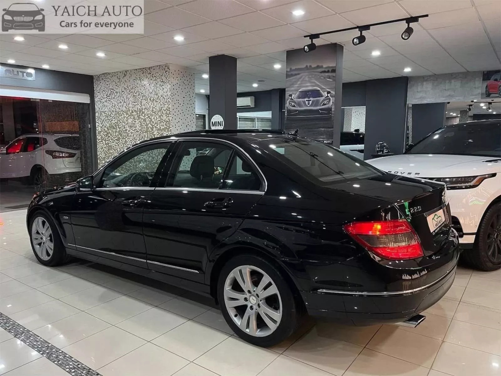 Mercedes-Benz Classe C à Sfax - Photo 2