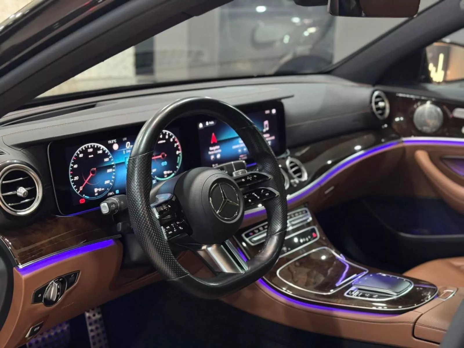 Mercedes-Benz Classe E à Tunis - Photo 9