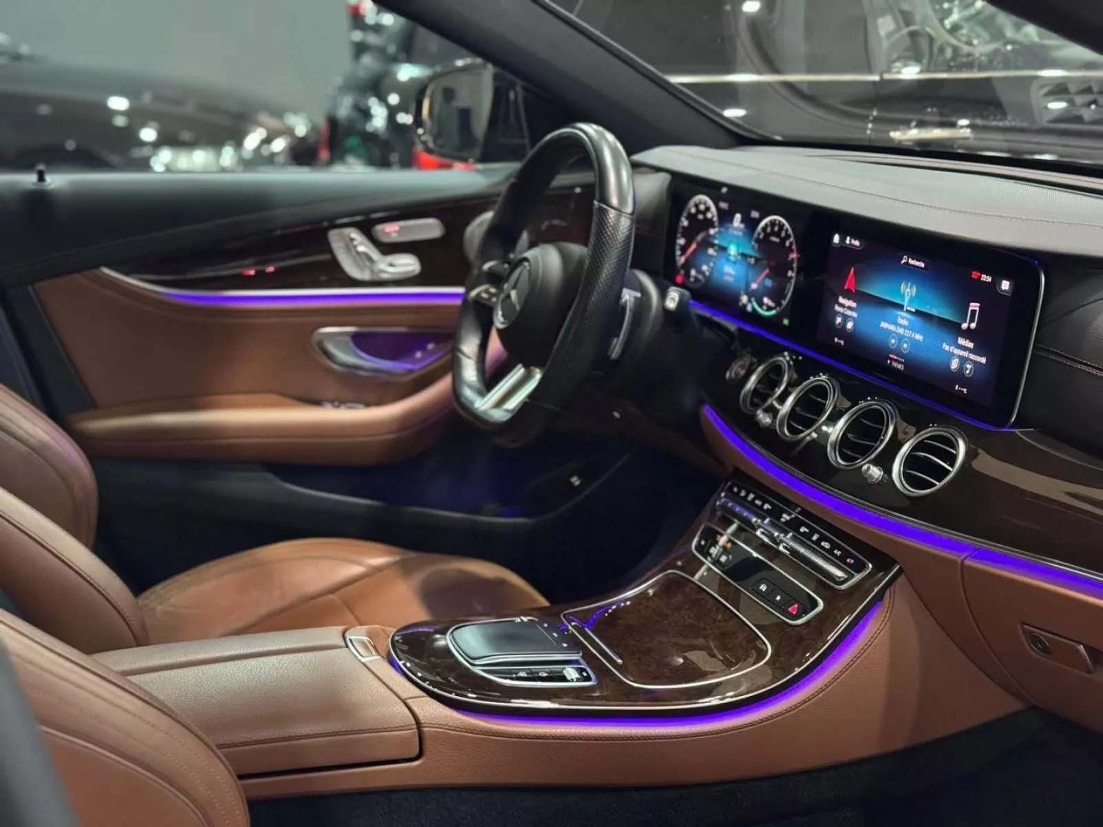 Mercedes-Benz Classe E à Tunis - Photo 19