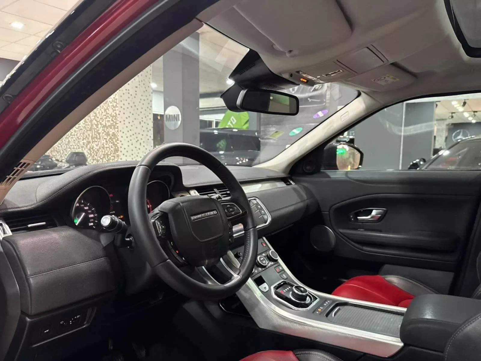 Land Rover Range Rover Evoque Pure à Ariana - Photo 10