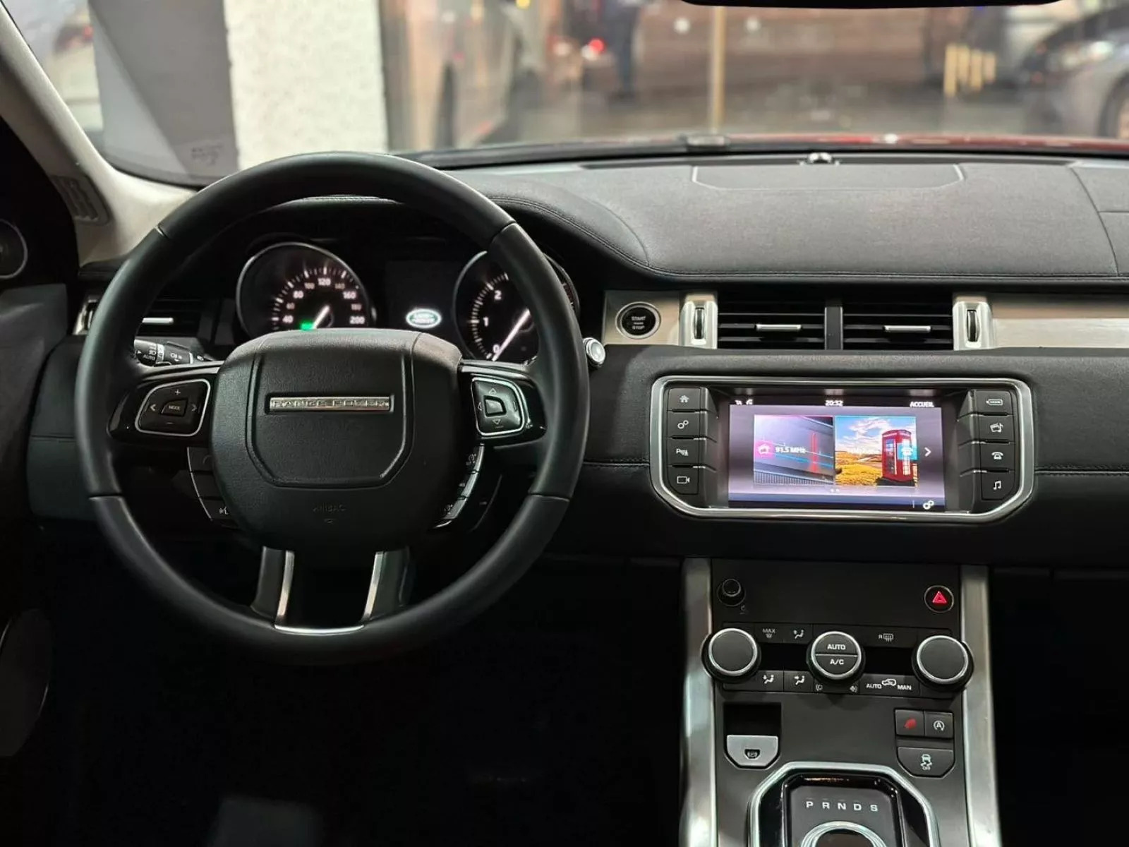 Land Rover Range Rover Evoque Pure à Ariana - Photo 16