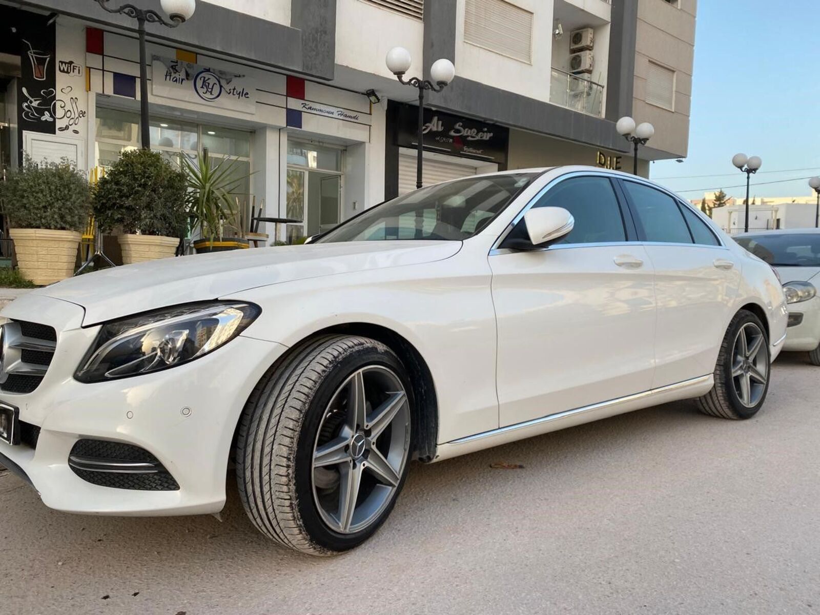 Mercedes-Benz Classe C AMG à Ariana - Photo 11