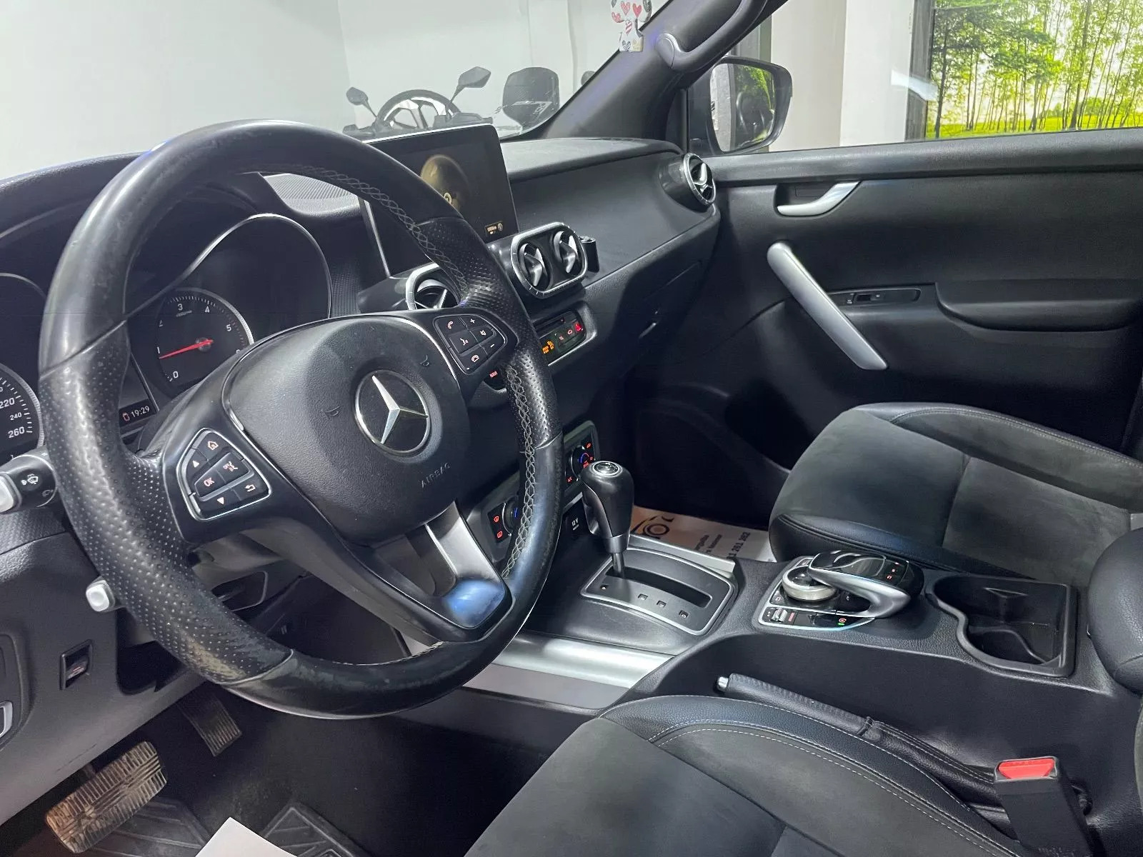 Mercedes-Benz Classe X à Tunis - Photo 3