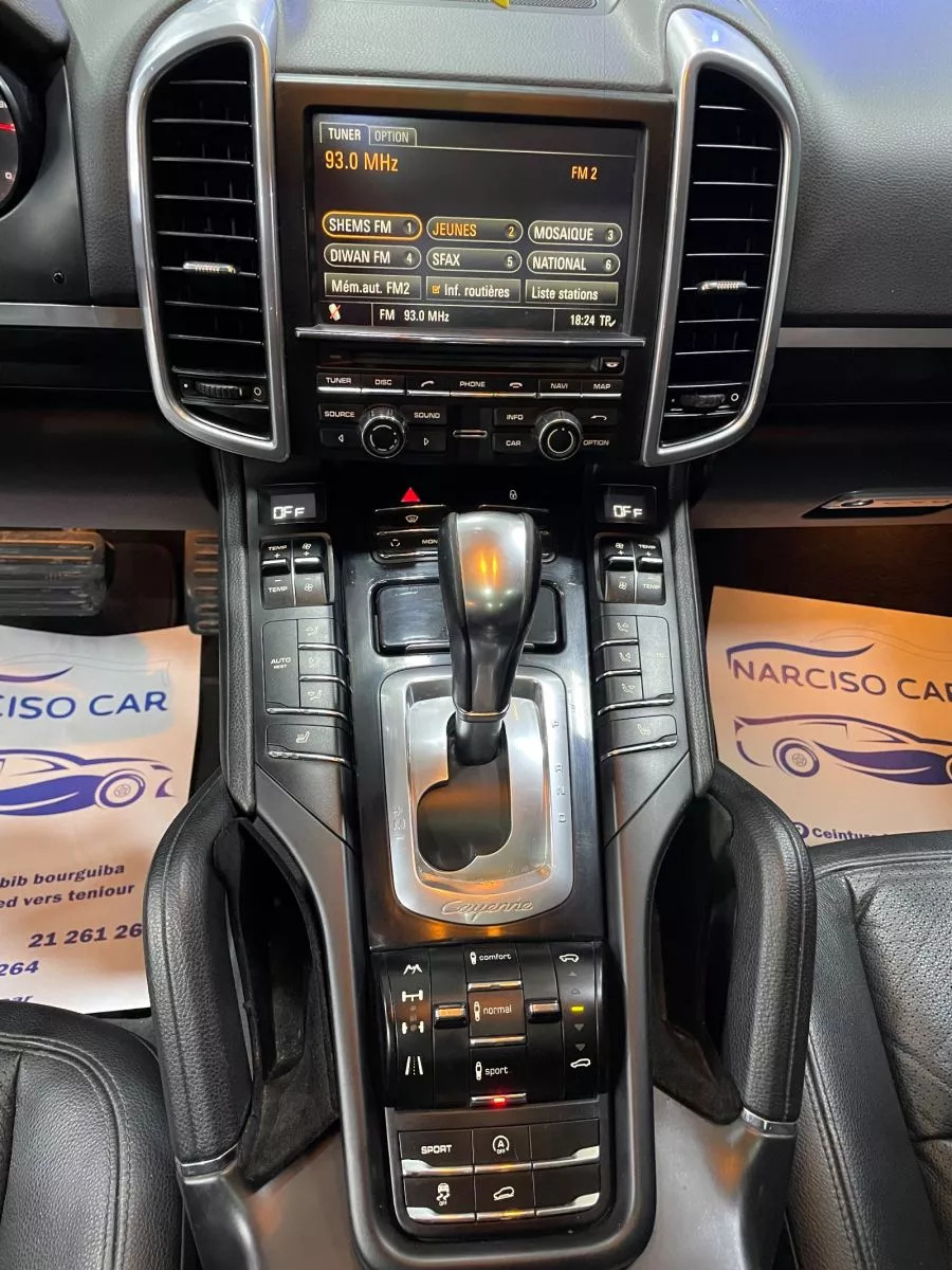 Porsche Cayenne à Tunis - Photo 4