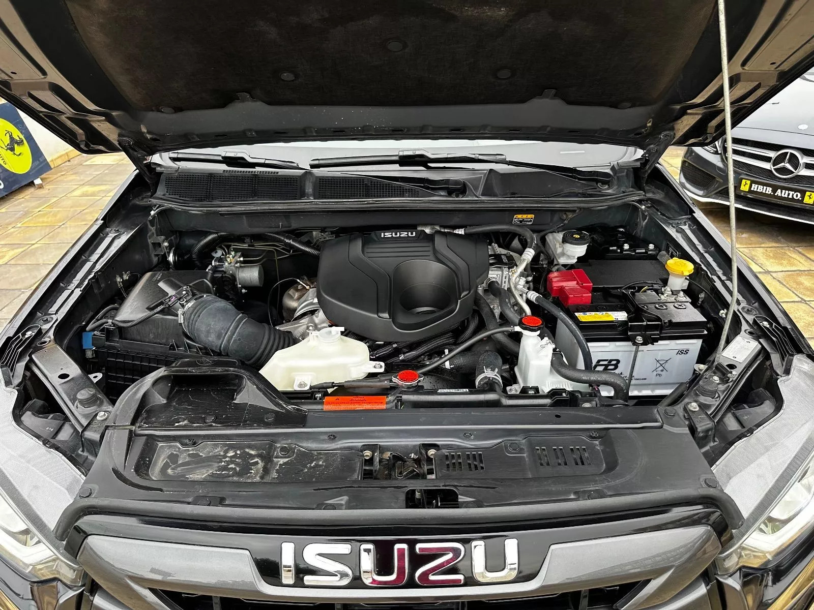 Isuzu D-Max Double Cabine V-Cross à Tunis - Photo 11
