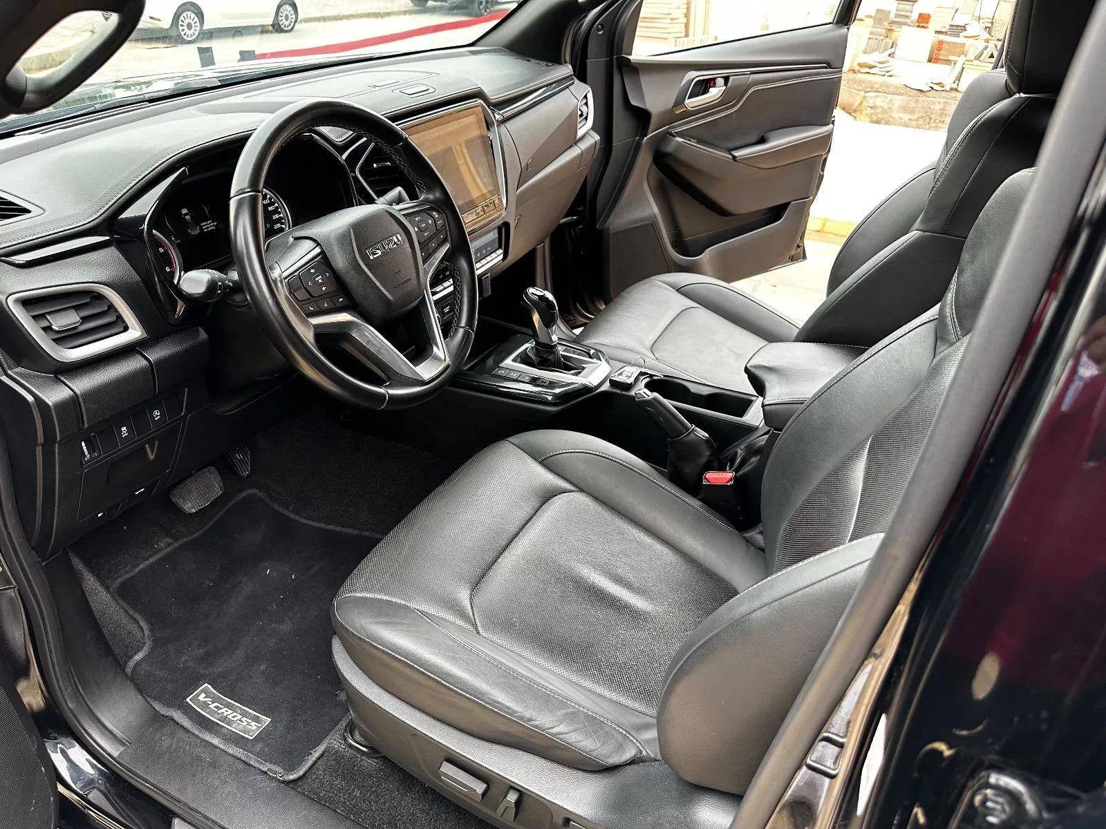 Isuzu D-Max Double Cabine V-Cross à Tunis - Photo 28