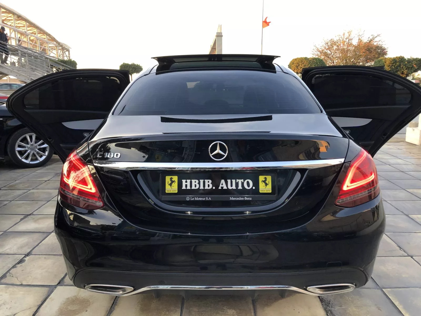 Mercedes-Benz Classe C Avantgarde à Ben Arous - Photo 2