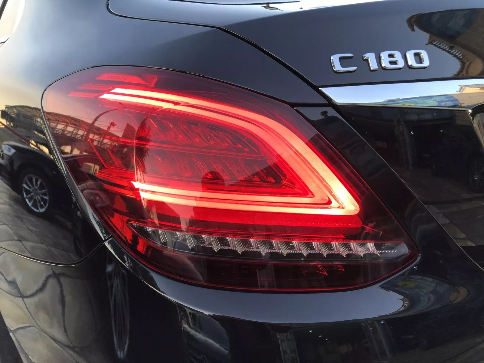 Mercedes-Benz Classe C Avantgarde à Ben Arous - Photo 24