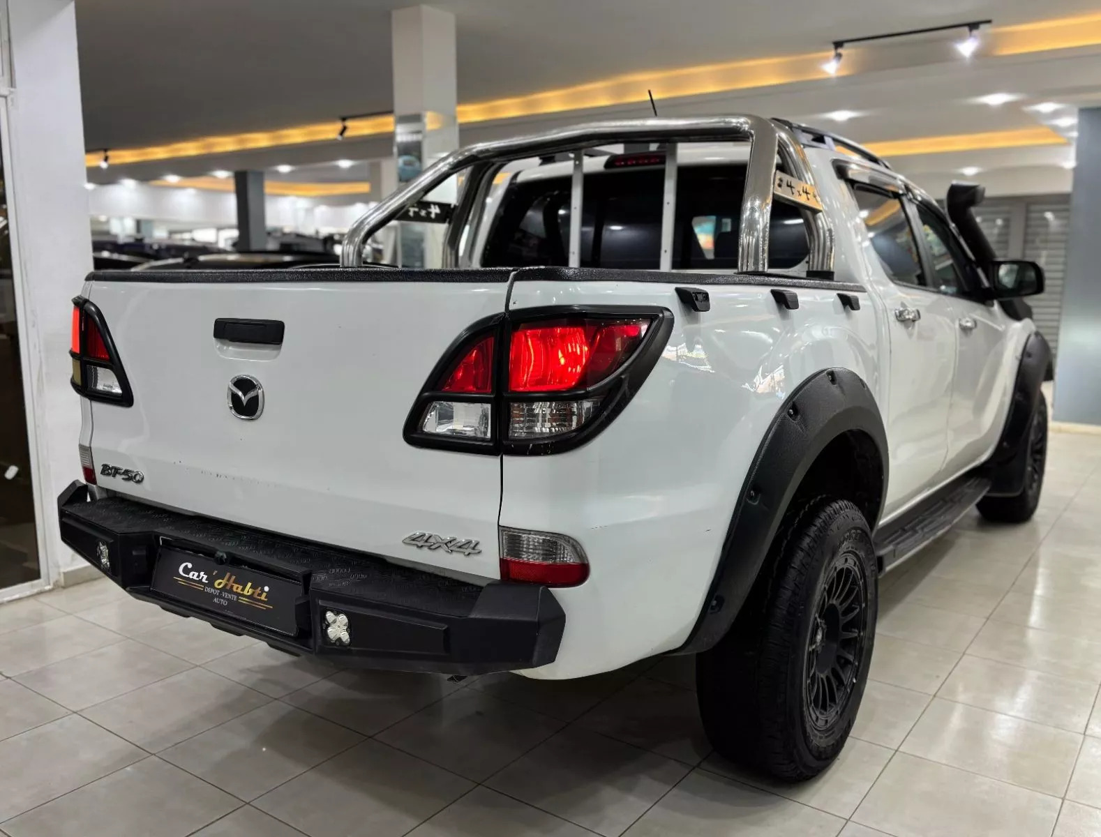 Mazda BT-50 Double cabine MID à Tunis - Photo 5