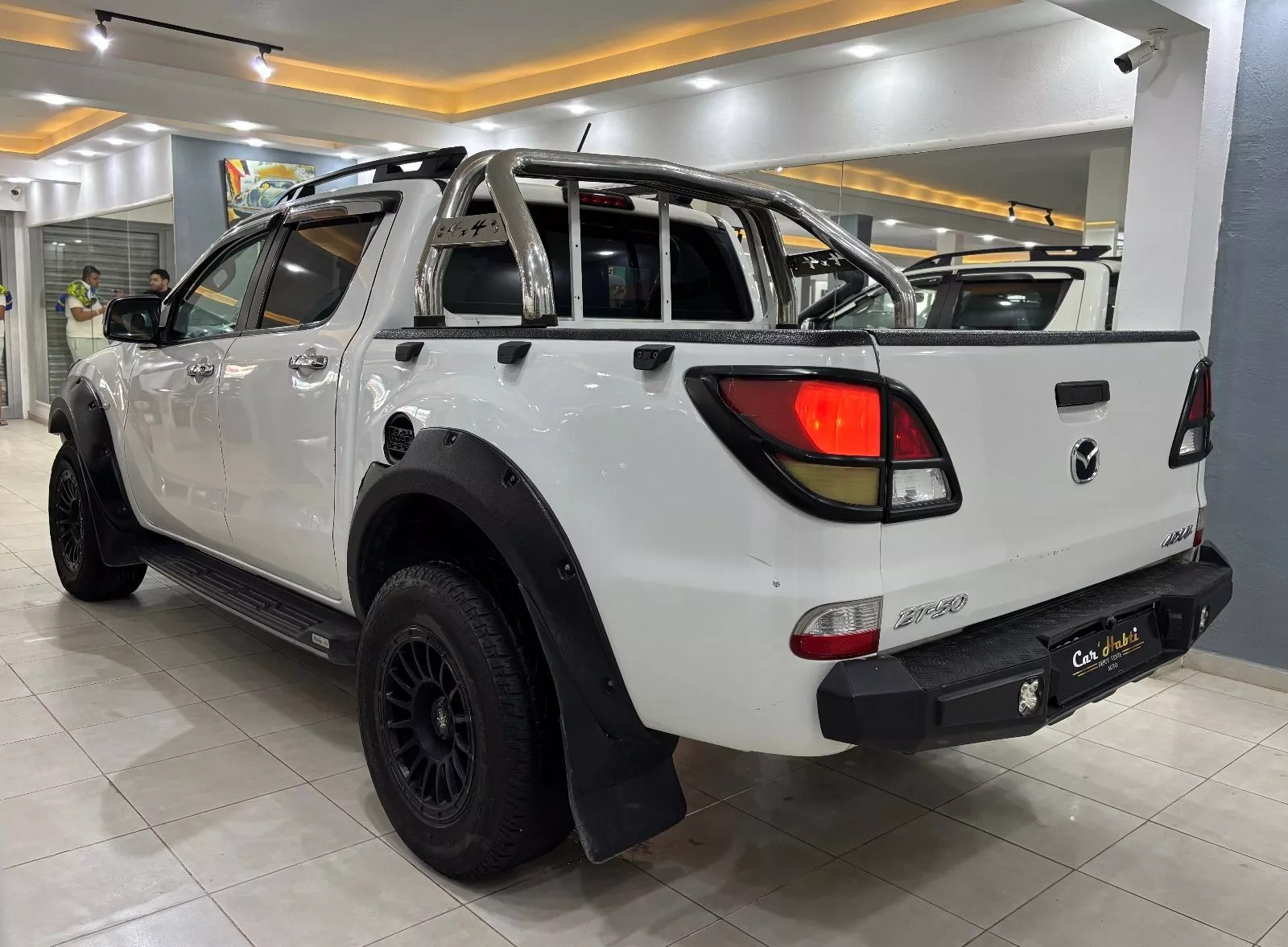 Mazda BT-50 Double cabine MID à Tunis - Photo 6