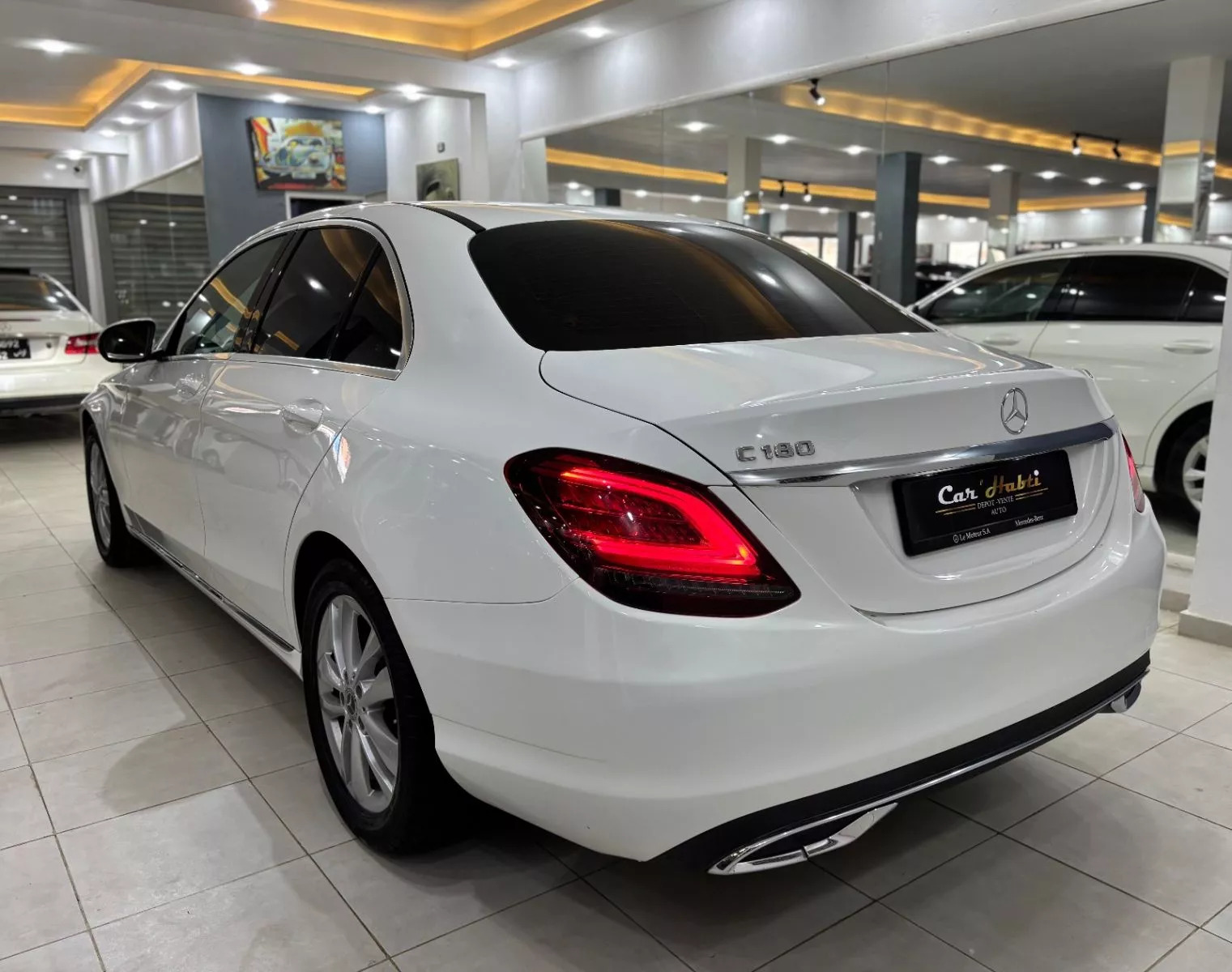 Mercedes-Benz Classe C à Tunis - Photo 5