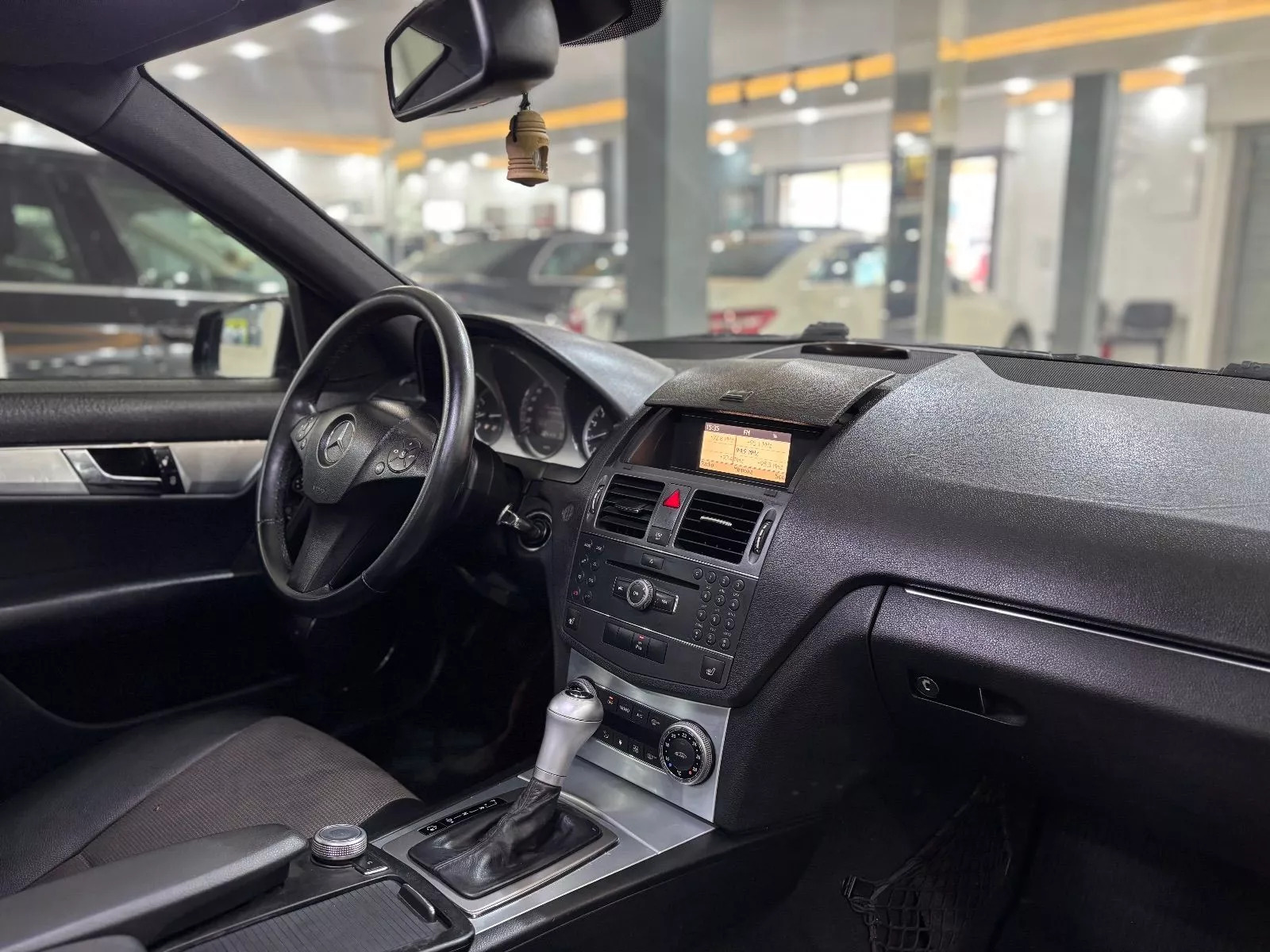 Mercedes-Benz Classe C C220 KIT AMG à Ariana - Photo 8