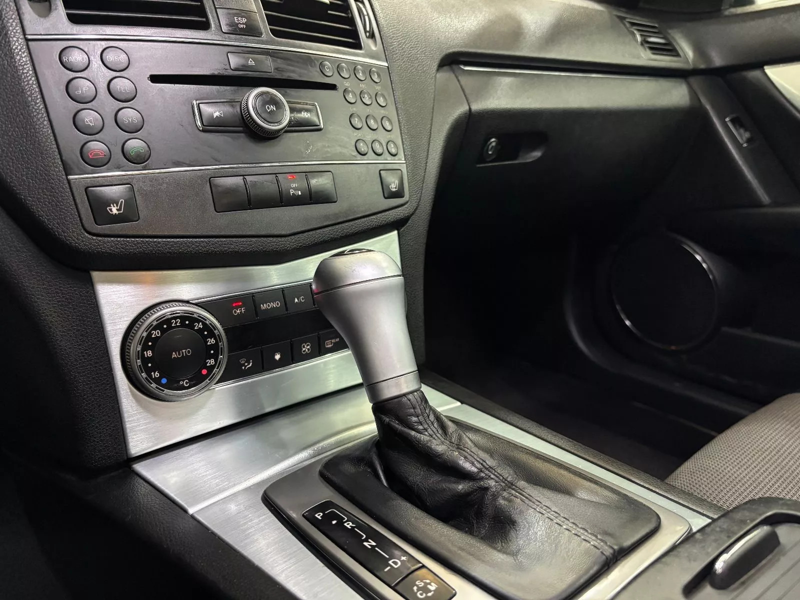 Mercedes-Benz Classe C C220 KIT AMG à Ariana - Photo 9