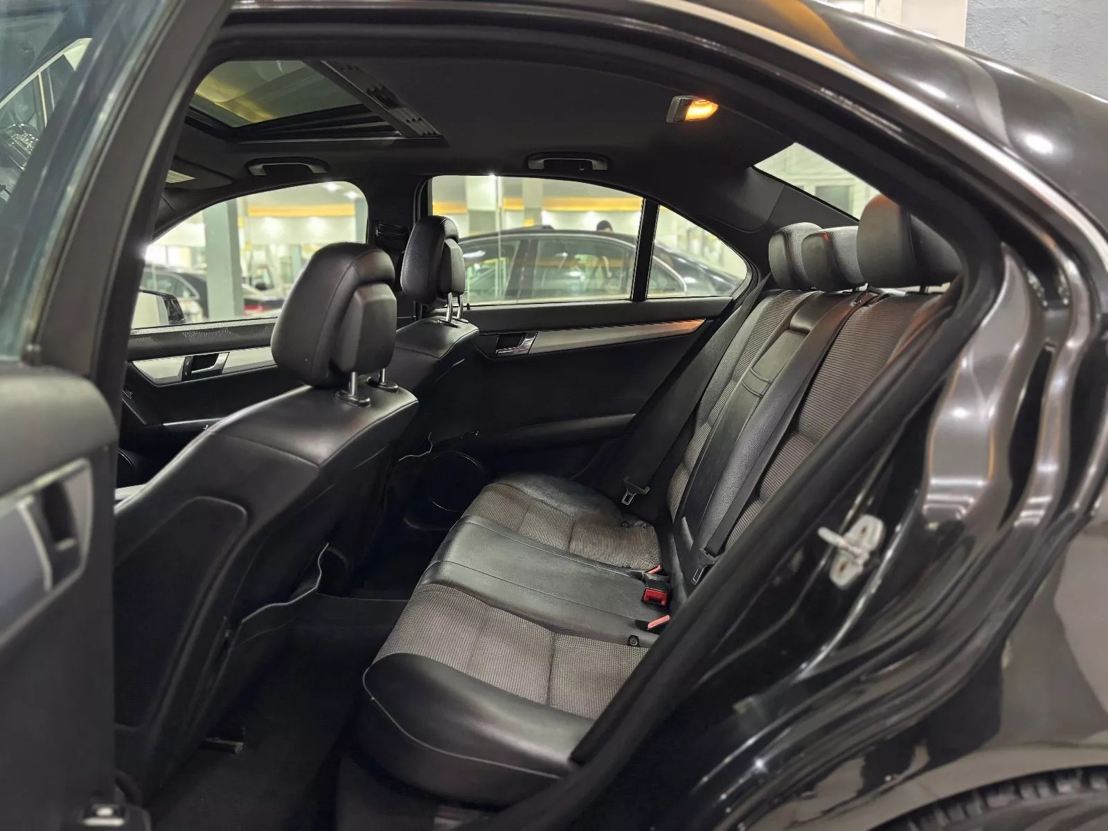 Mercedes-Benz Classe C C220 KIT AMG à Ariana - Photo 11