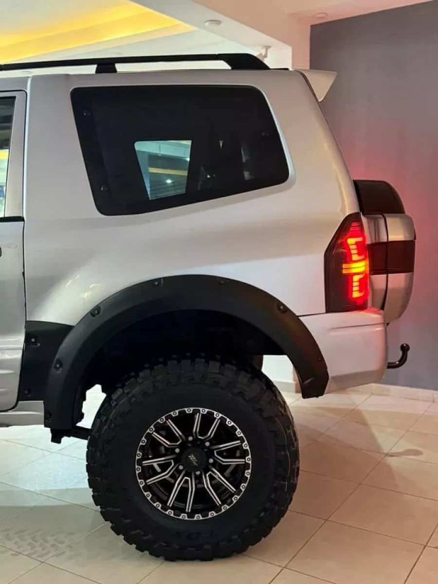 Mitsubishi Pajero à Ben Arous - Photo 9