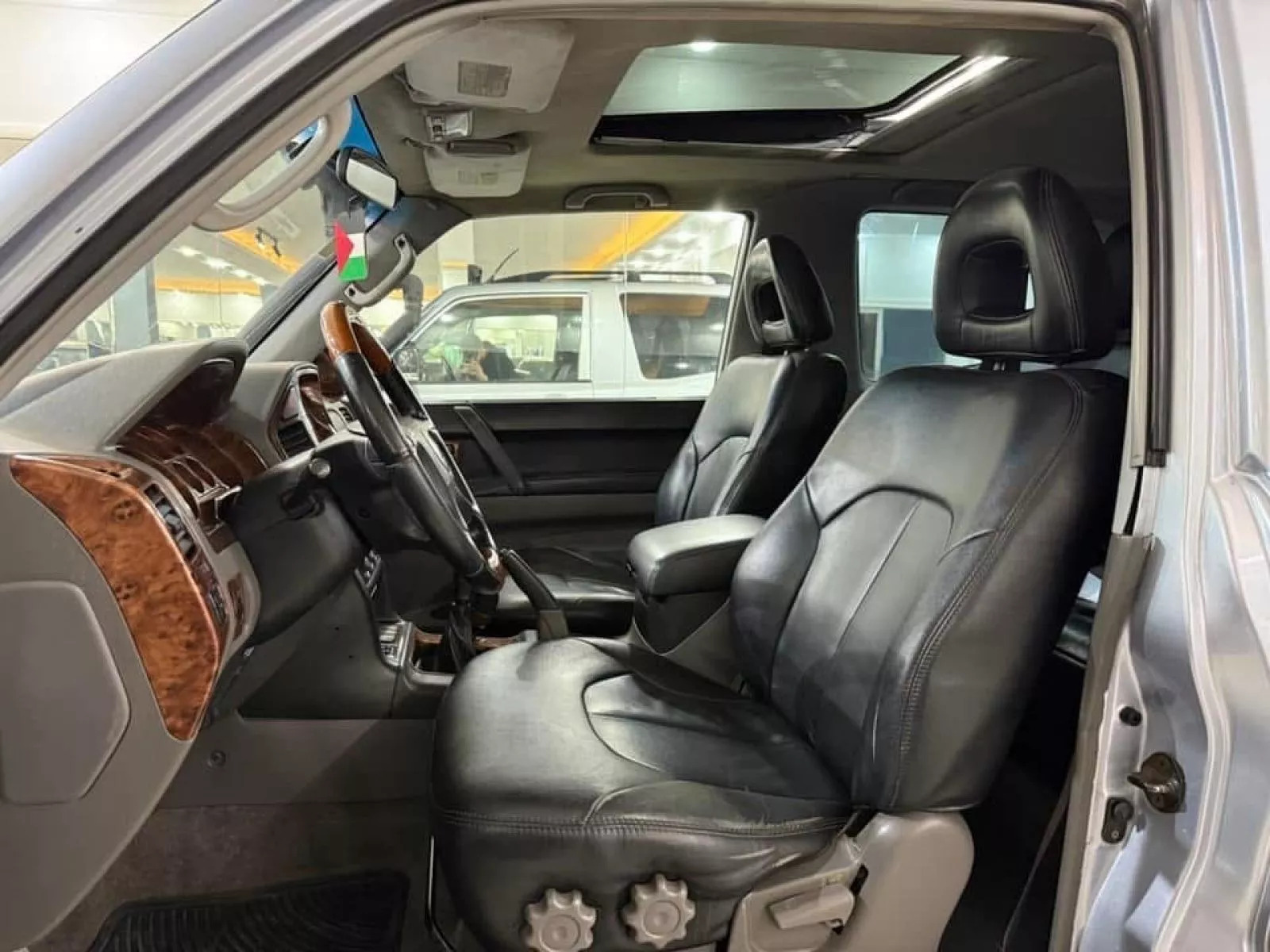 Mitsubishi Pajero à Ben Arous - Photo 16
