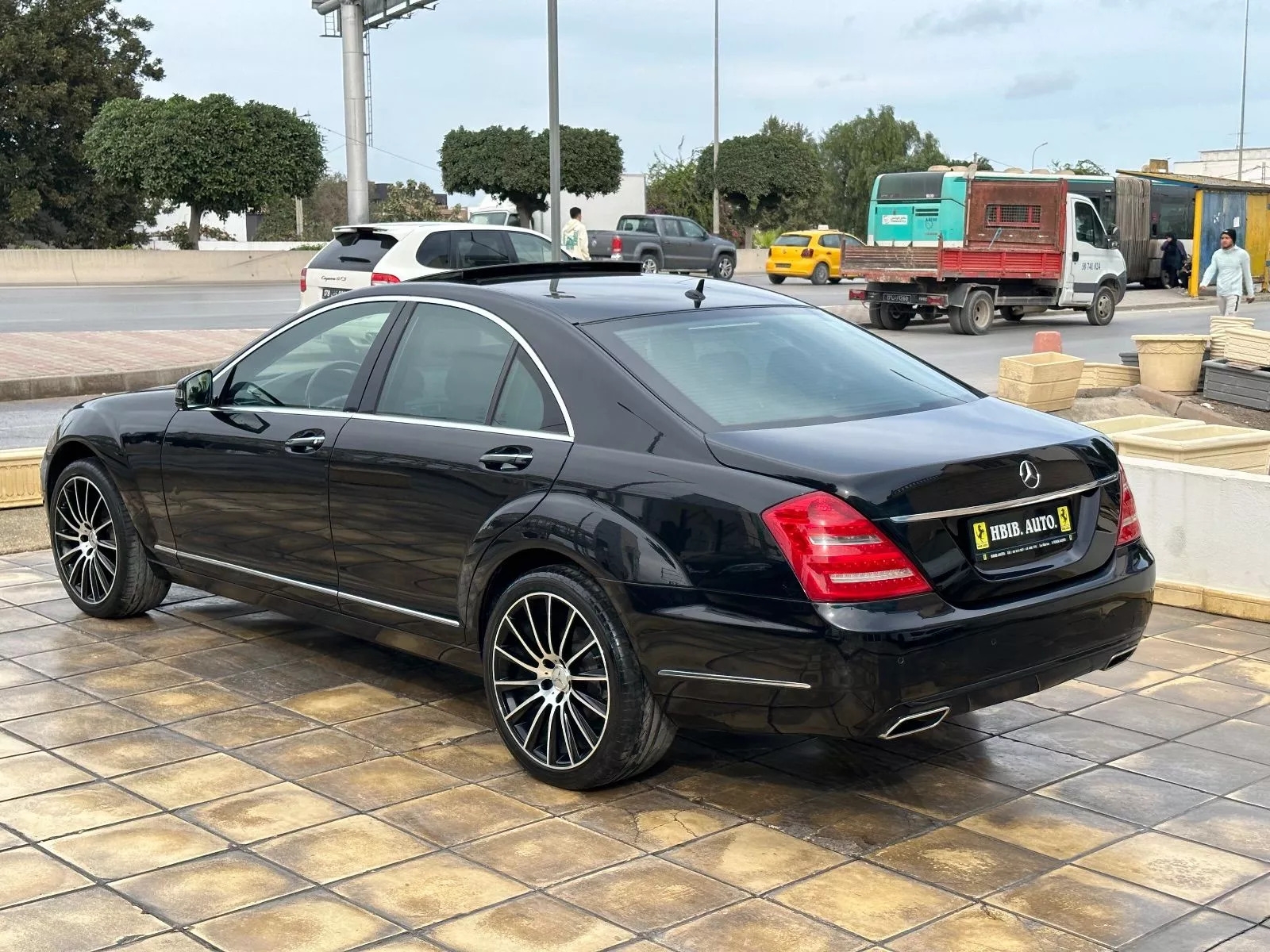 Mercedes-Benz Classe S à Tunis - Photo 14