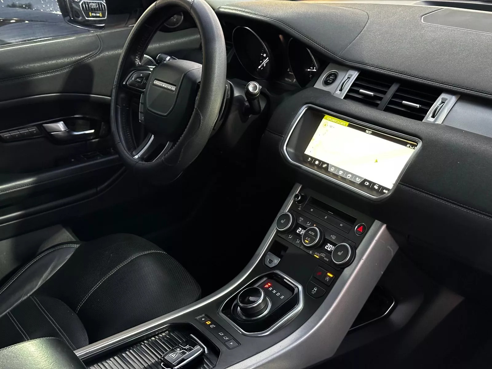 Land Rover Range Rover Evoque Pure à Ariana - Photo 2