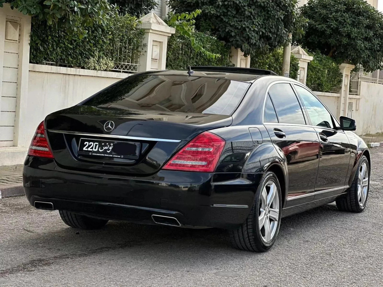 Mercedes-Benz Classe S à Tunis - Photo 2