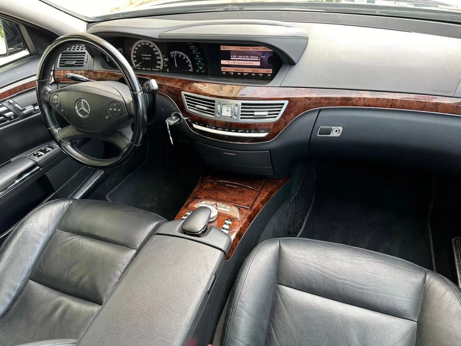 Mercedes-Benz Classe S à Tunis - Photo 7