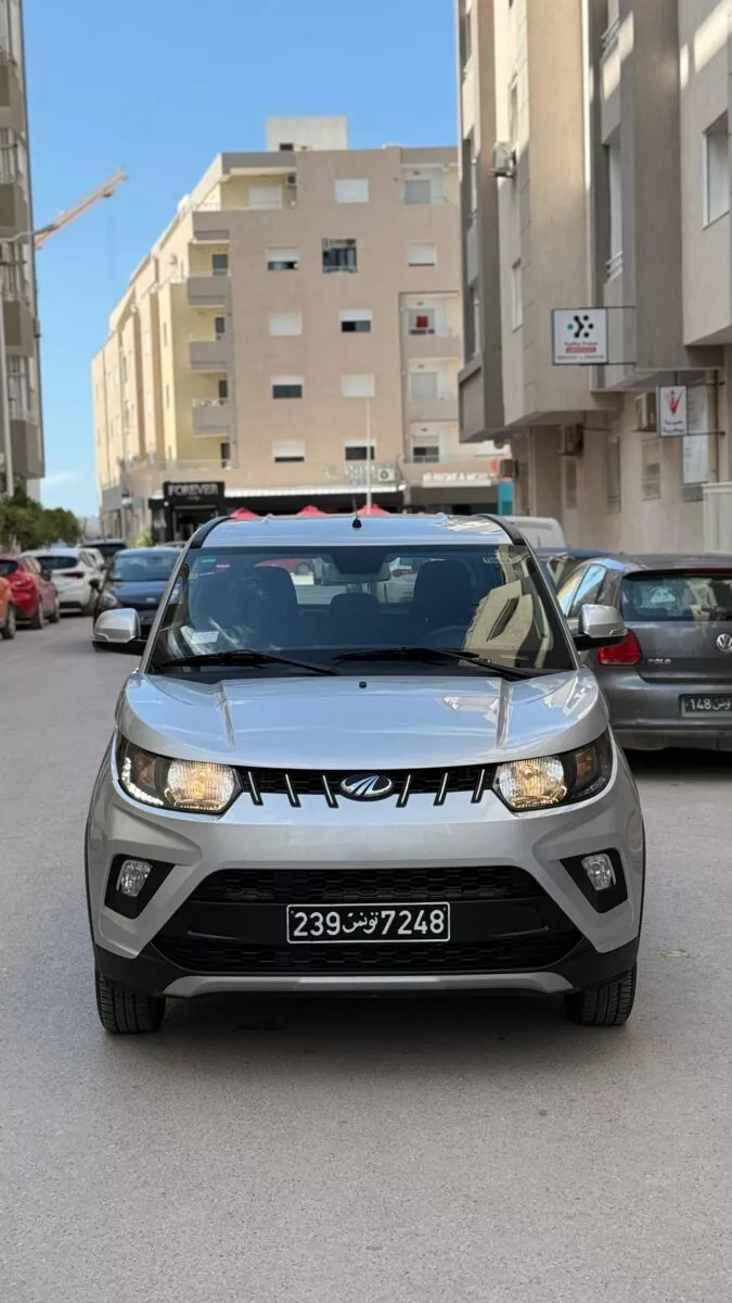 Mahindra KUV 100 K8 à Tunis - Photo 6