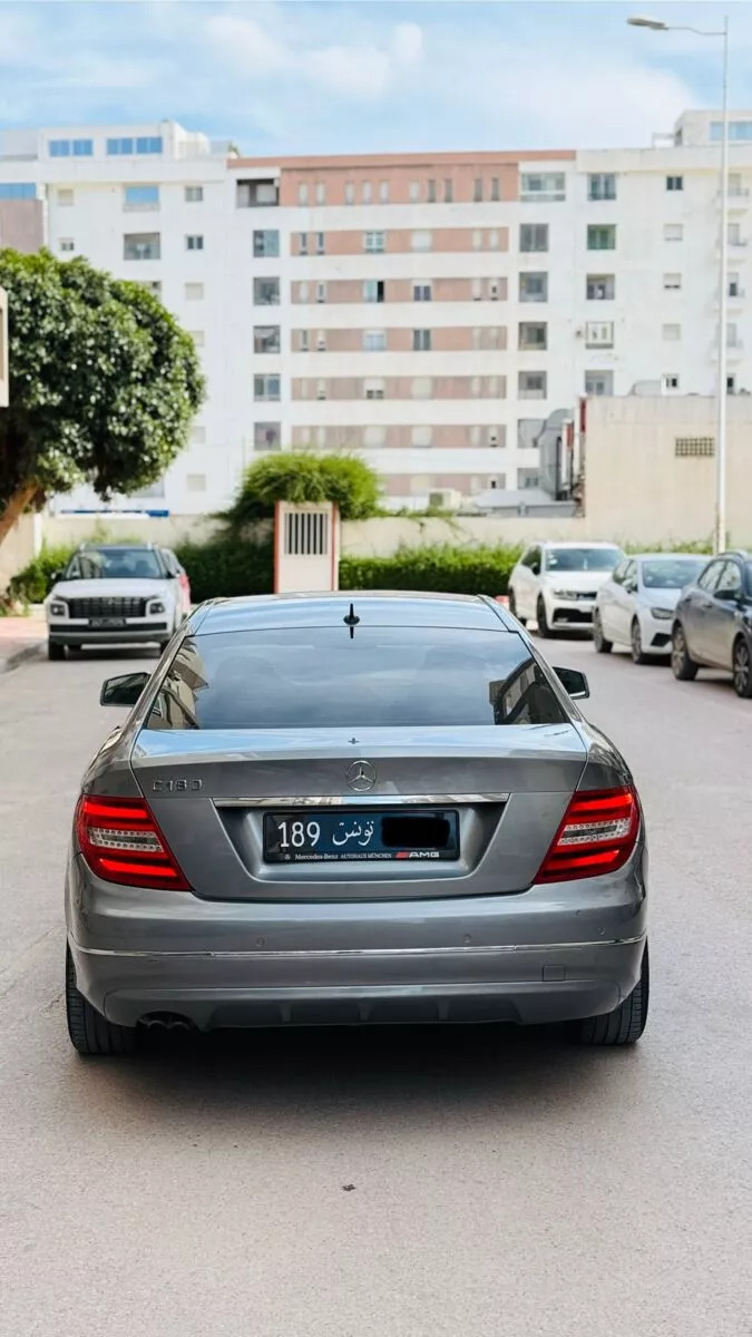 Mercedes-Benz Classe C coupé AMG à Tunis - Photo 7