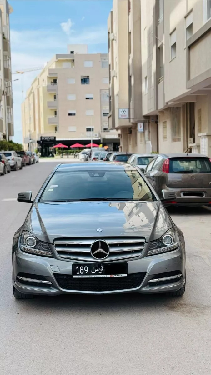 Mercedes-Benz Classe C coupé AMG à Tunis - Photo 8