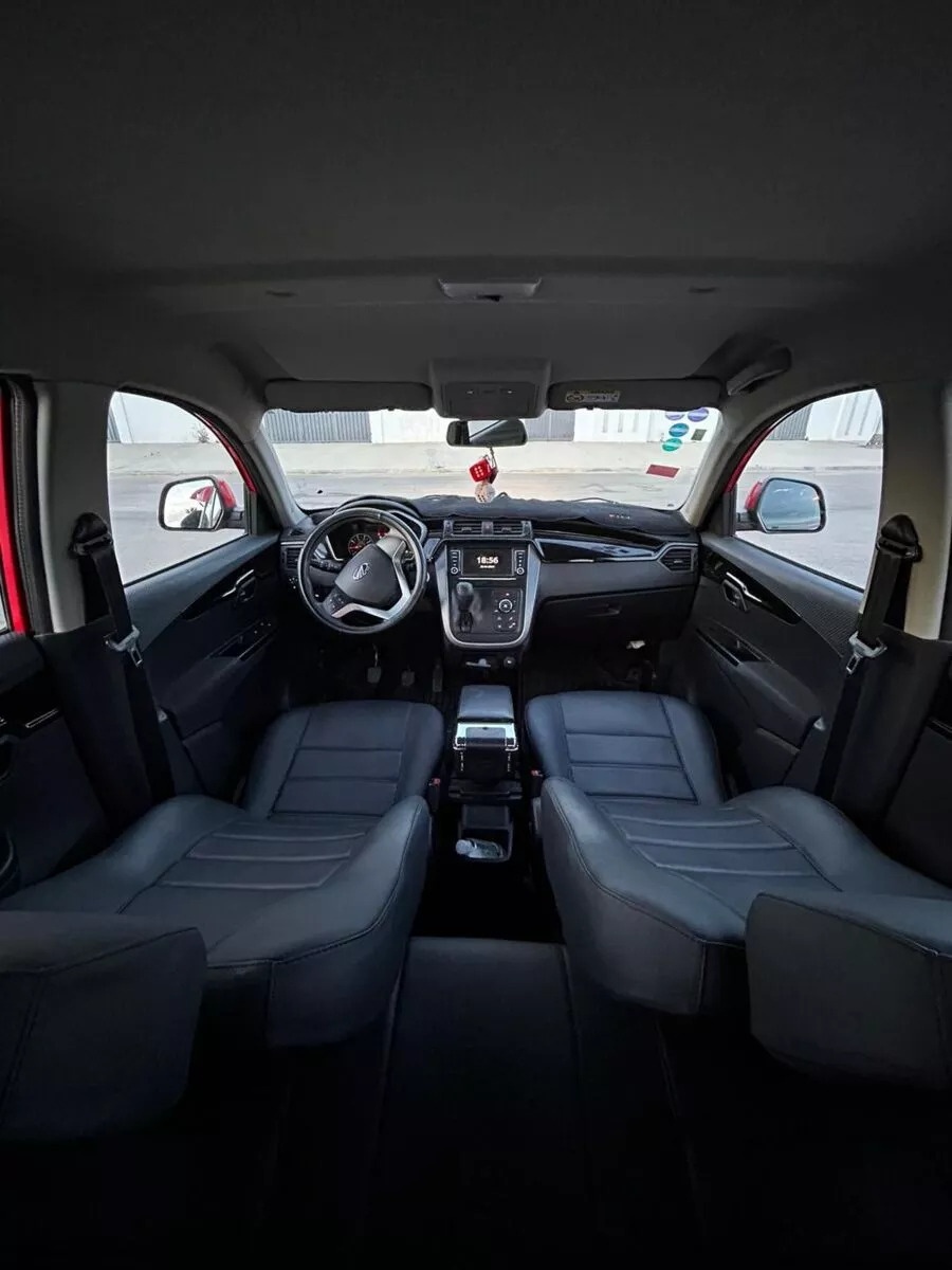 Mahindra KUV 100 K8 à Tunis - Photo 8