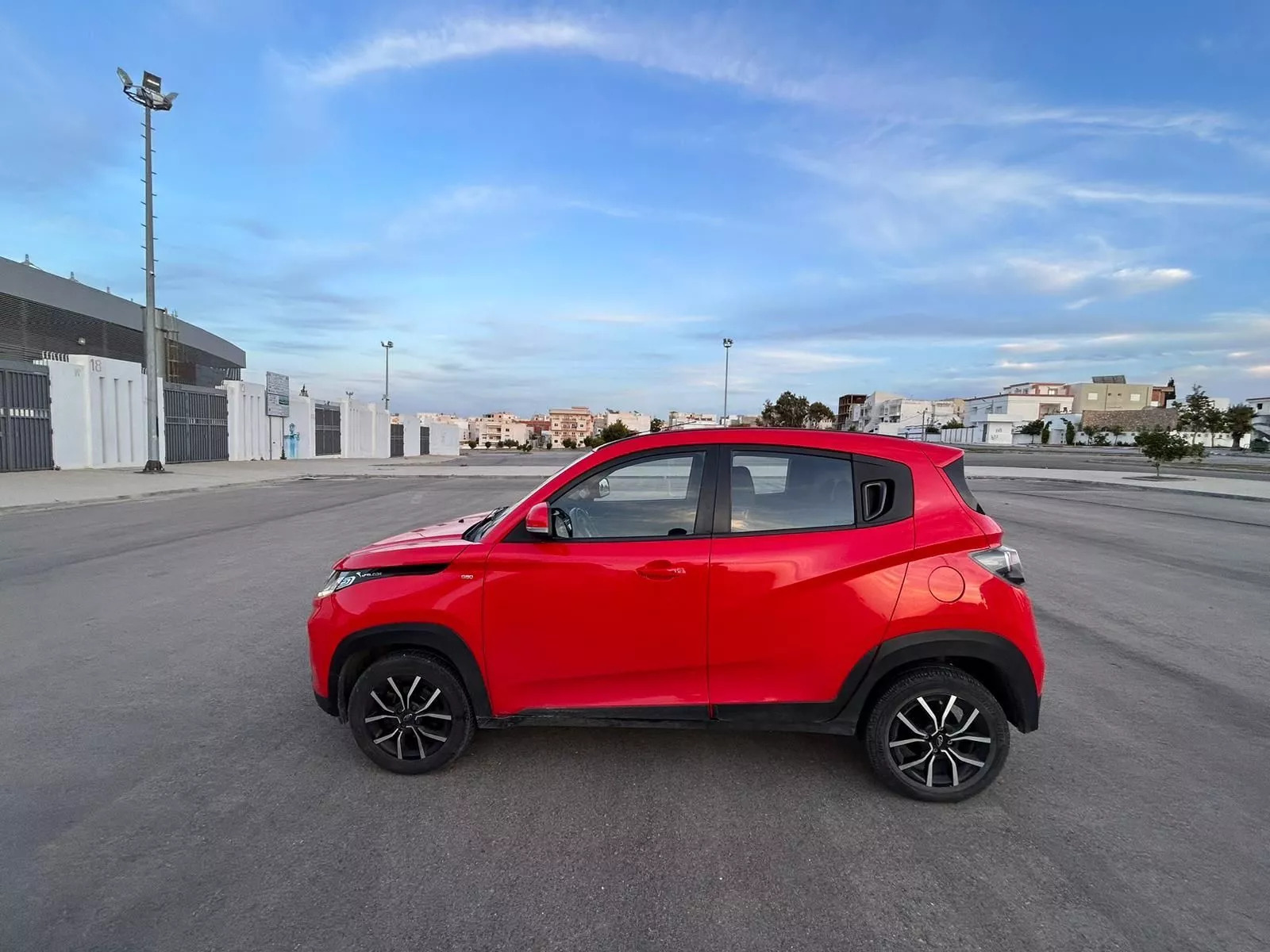 Mahindra KUV 100 K8 à Tunis - Photo 11