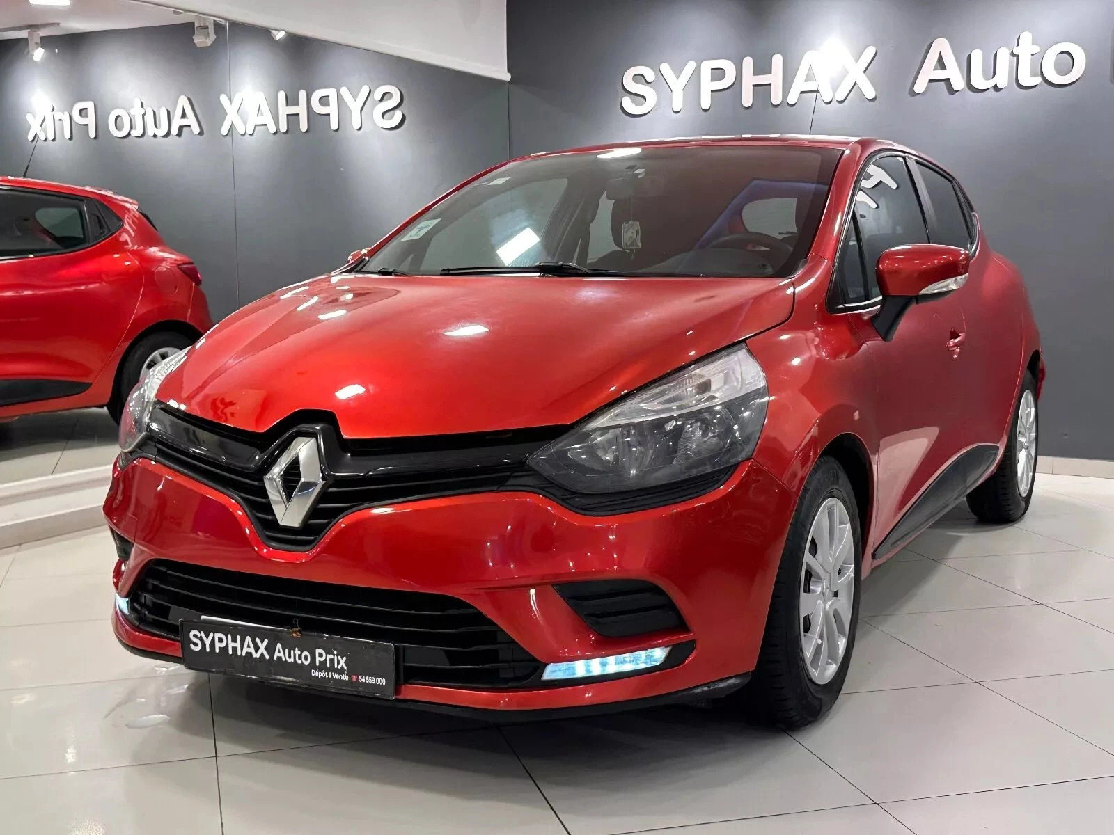 Renault Clio Zen à Tunisie - Photo 1