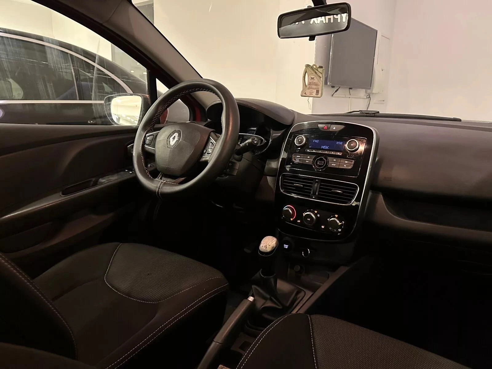 Renault Clio Zen à Tunisie - Photo 10
