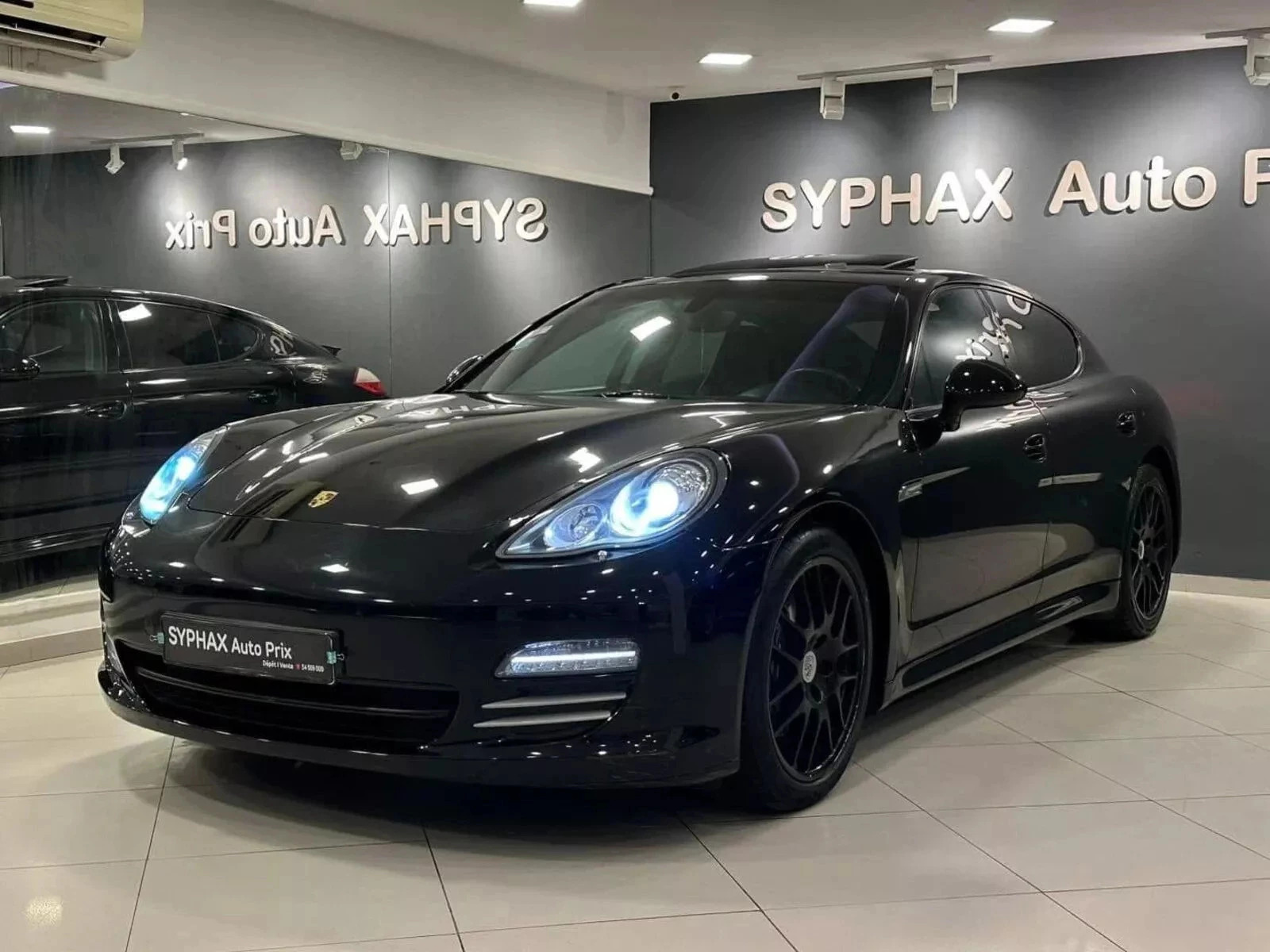 Porsche Panamera à Tunis - Photo 1