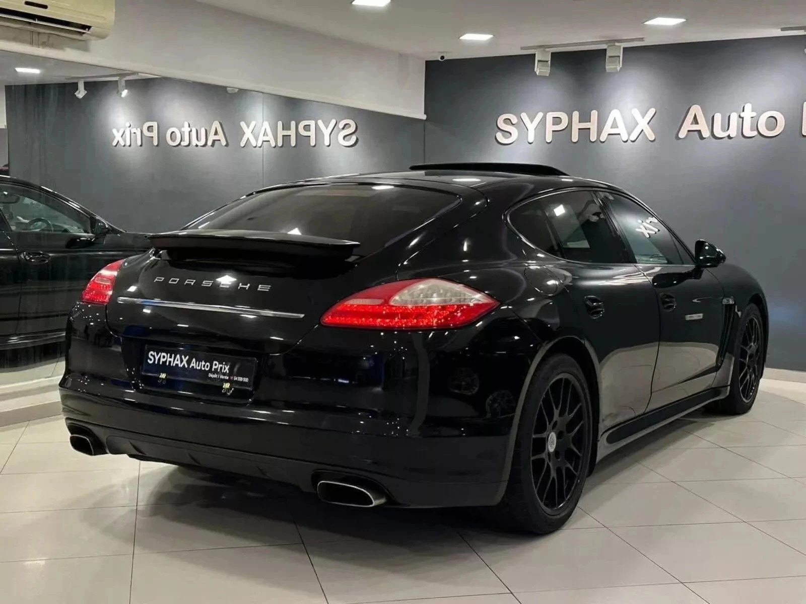 Porsche Panamera à Tunis - Photo 4