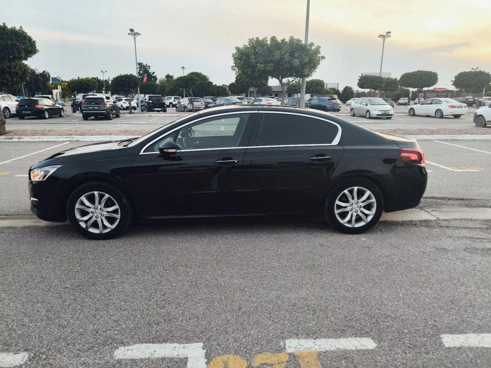 Peugeot 508 à Ben Arous - Photo 2