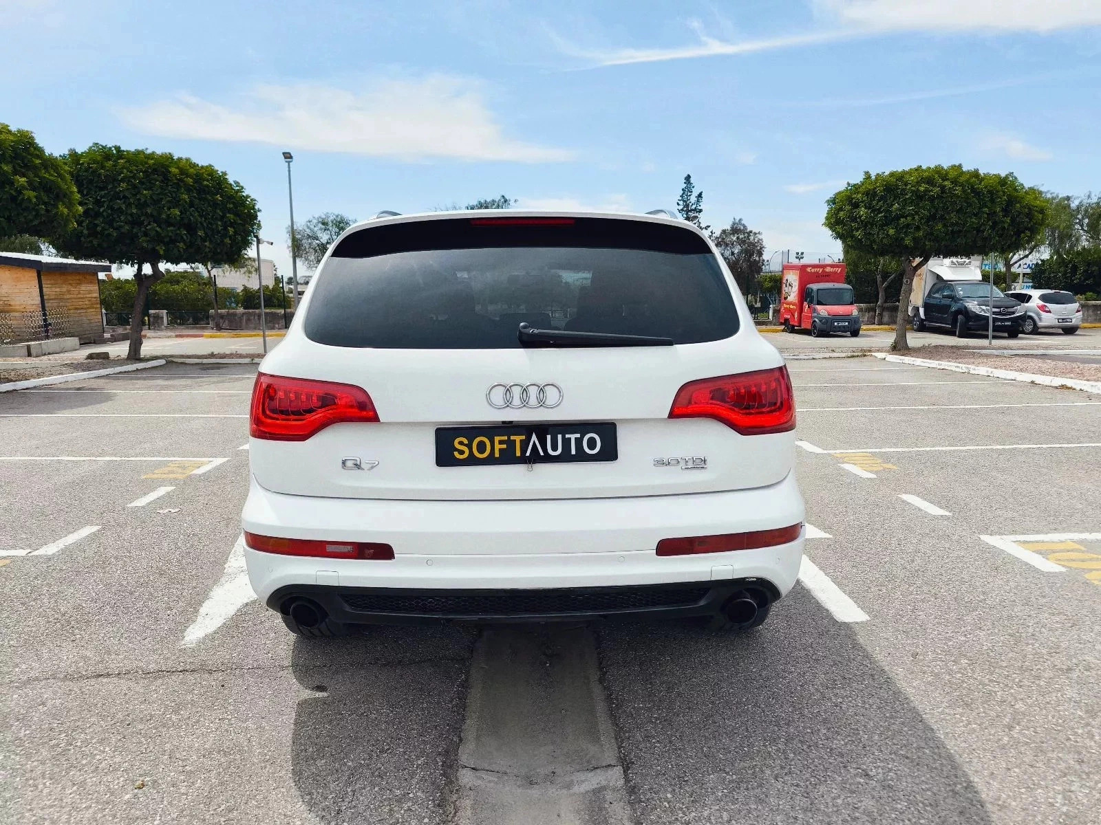 Audi Q7 S-Line 7 places à Tunis - Photo 6