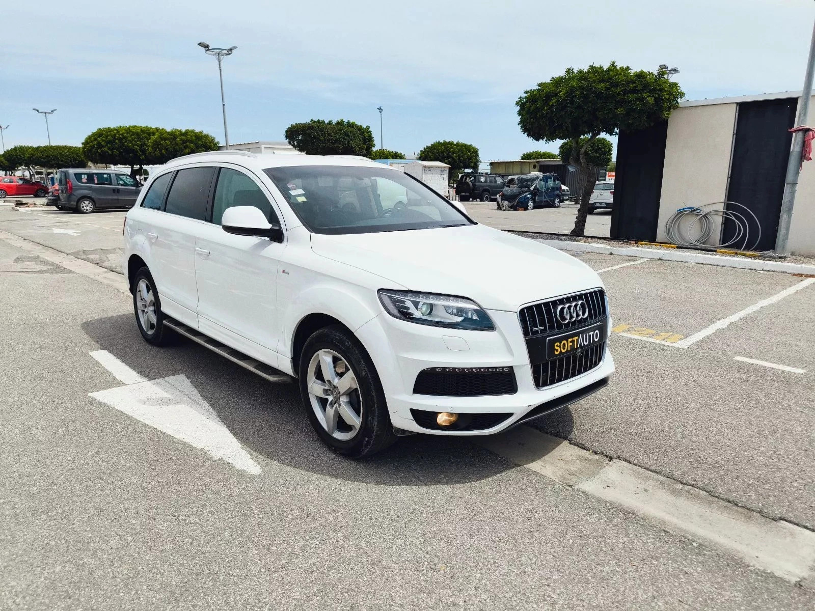 Audi Q7 S-Line 7 places à Tunis - Photo 8