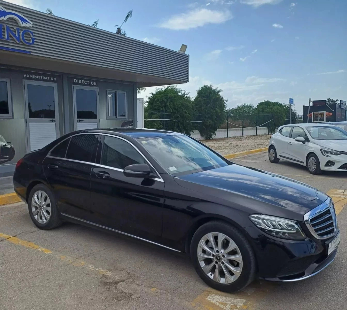 Mercedes-Benz Classe C C180 à Ben Arous - Photo 2