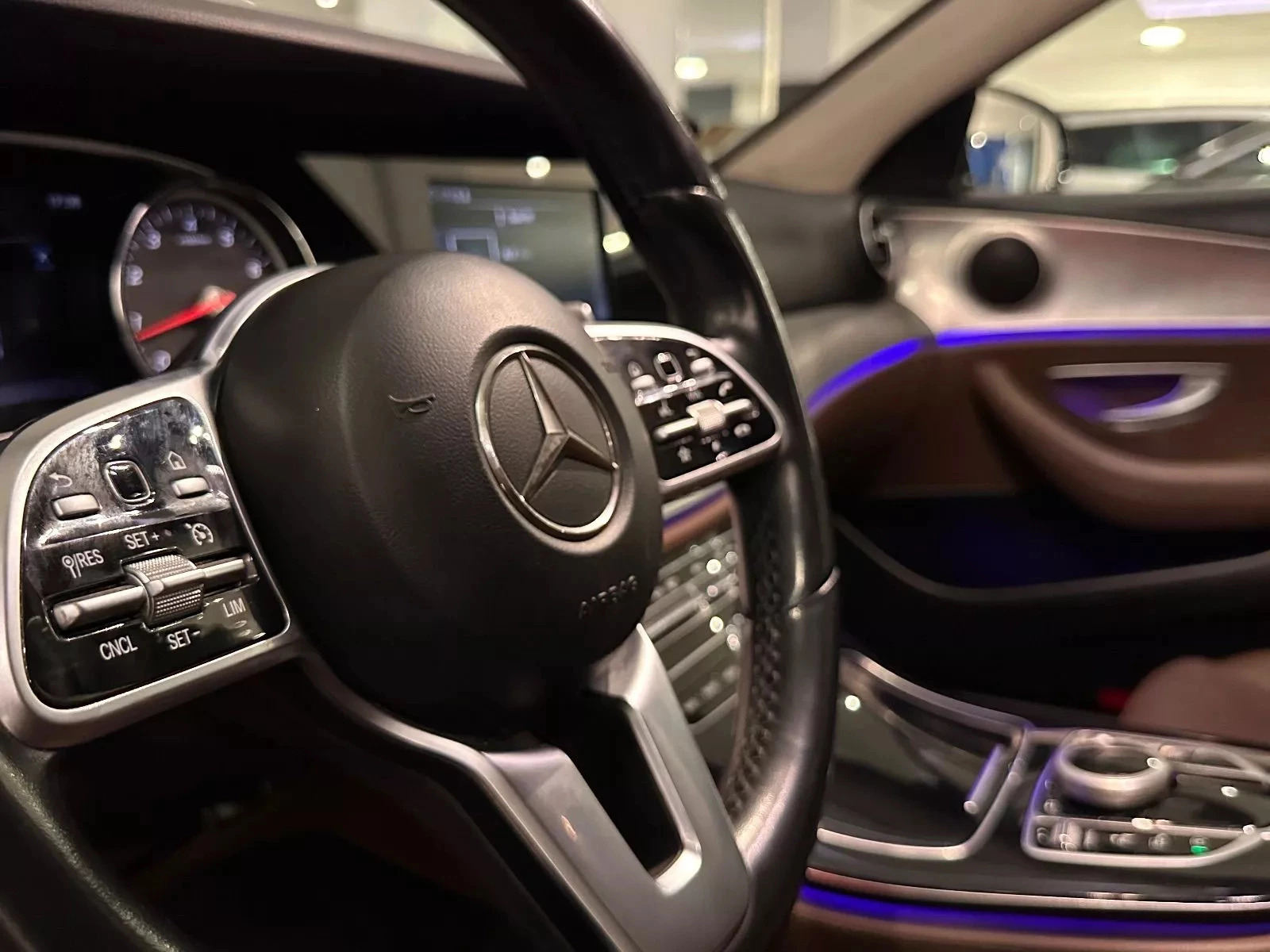 Mercedes-Benz Classe E AMG à Tunis - Photo 12